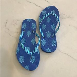 Vera Bradley flip flops